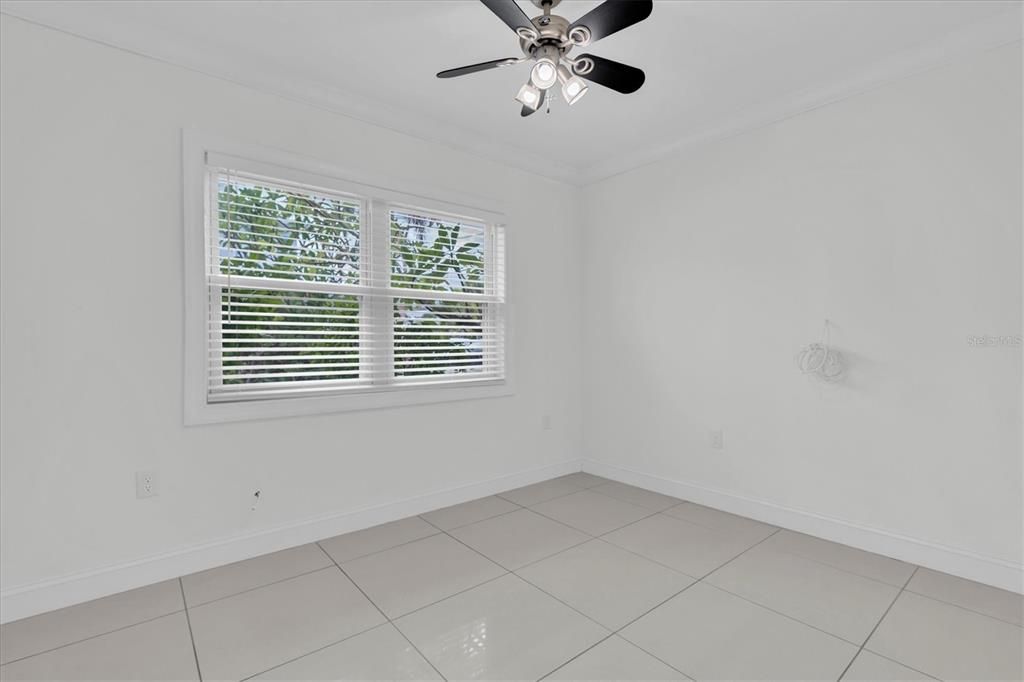 For Rent: $3,500 (3 beds, 2 baths, 1658 Square Feet)