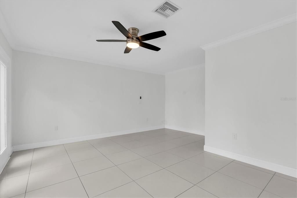 For Rent: $3,500 (3 beds, 2 baths, 1658 Square Feet)