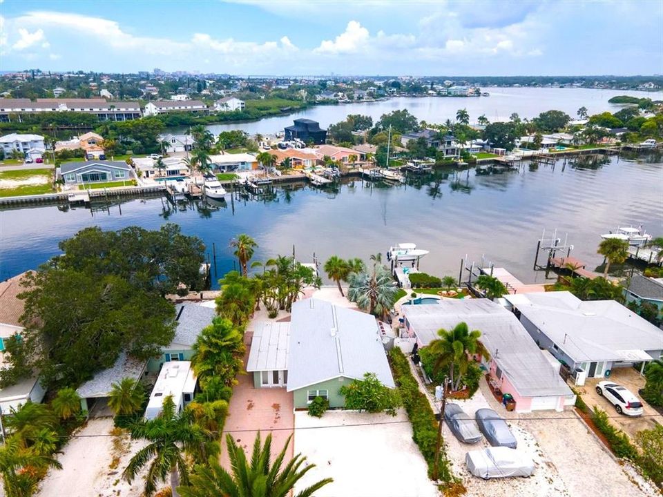 For Rent: $3,500 (3 beds, 2 baths, 1658 Square Feet)