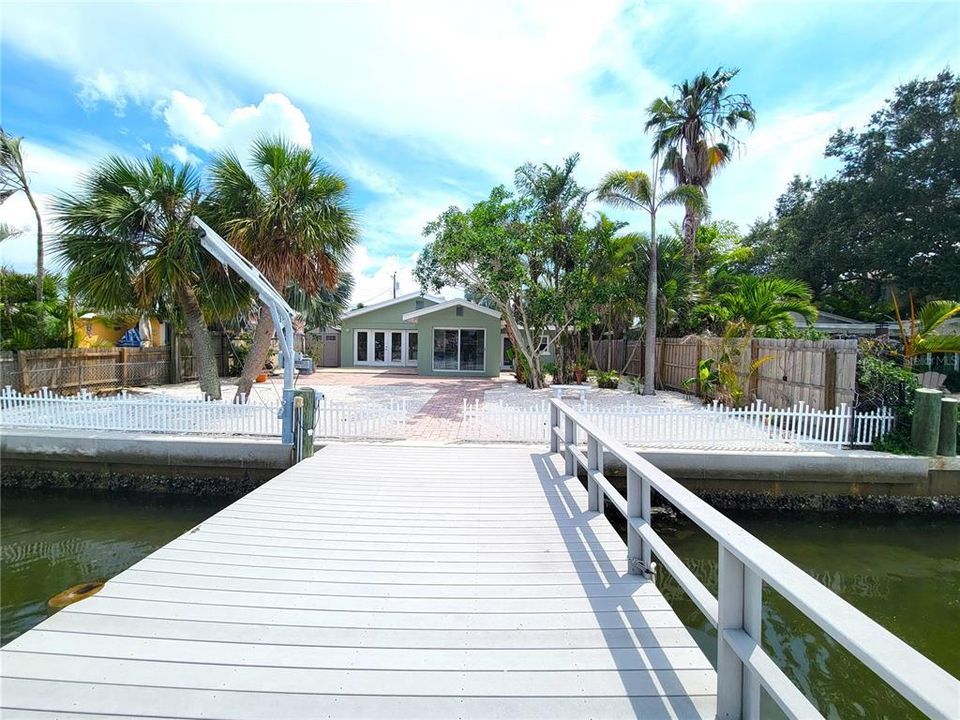 For Rent: $3,500 (3 beds, 2 baths, 1658 Square Feet)