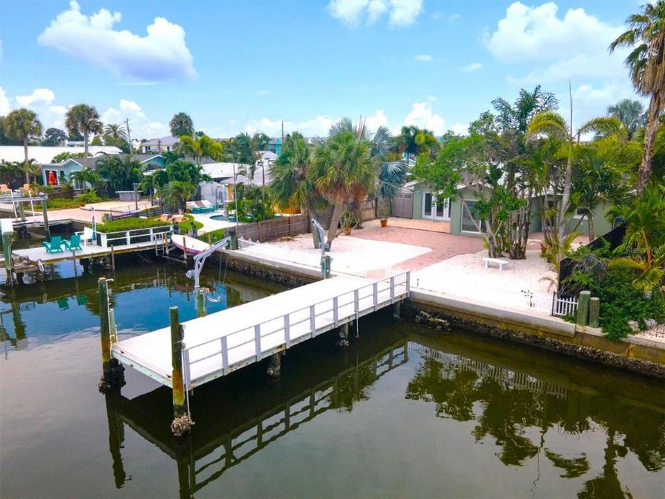 For Rent: $3,500 (3 beds, 2 baths, 1658 Square Feet)