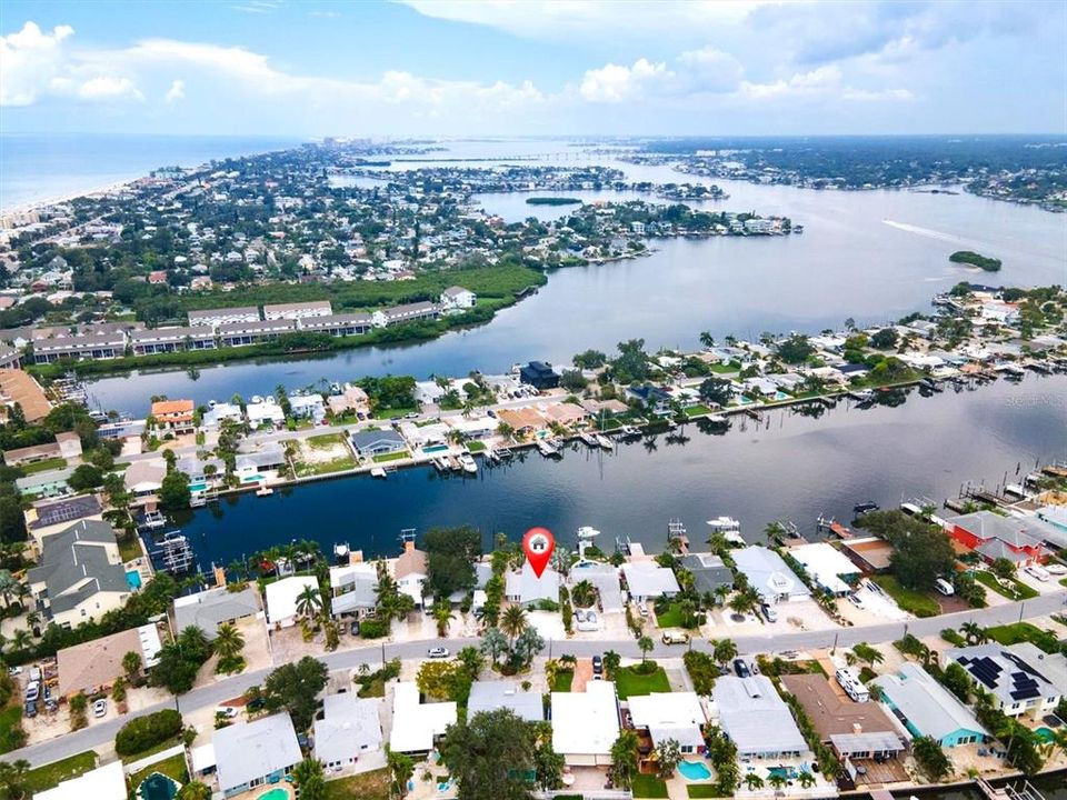For Rent: $3,500 (3 beds, 2 baths, 1658 Square Feet)