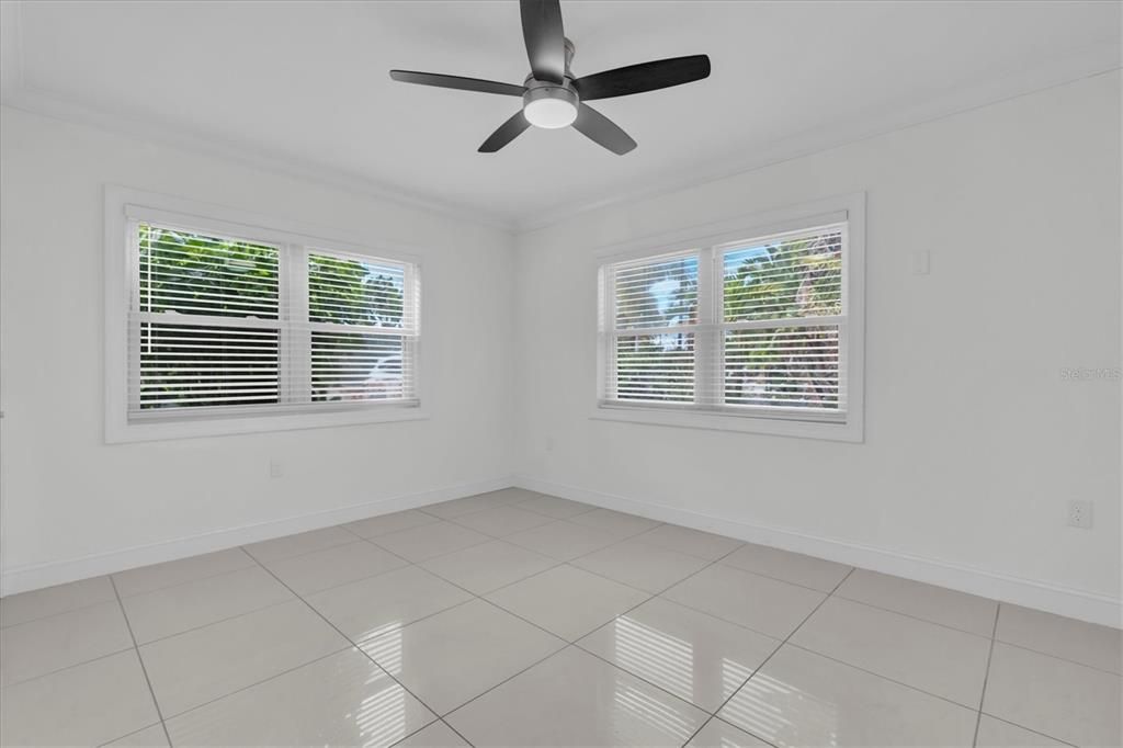 For Rent: $3,500 (3 beds, 2 baths, 1658 Square Feet)