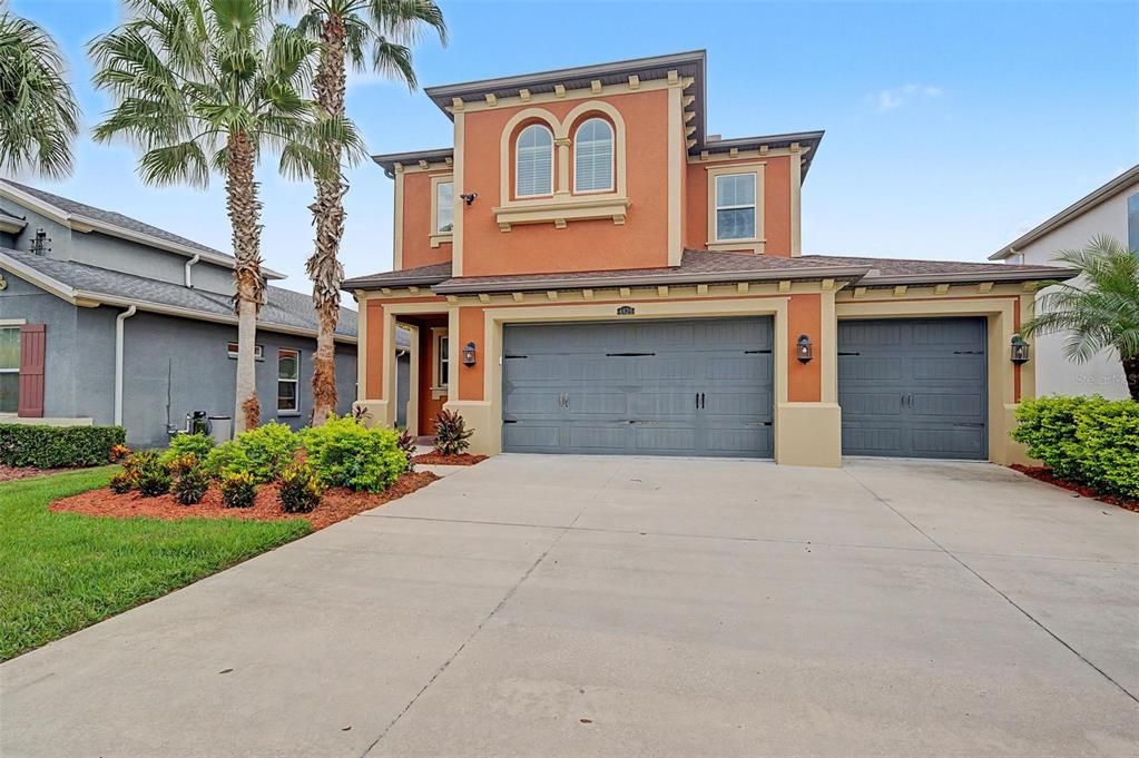 En Venta: $635,000 (4 camas, 3 baños, 2825 Pies cuadrados)