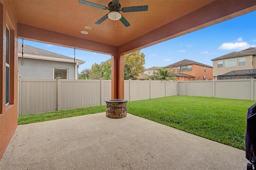 En Venta: $635,000 (4 camas, 3 baños, 2825 Pies cuadrados)
