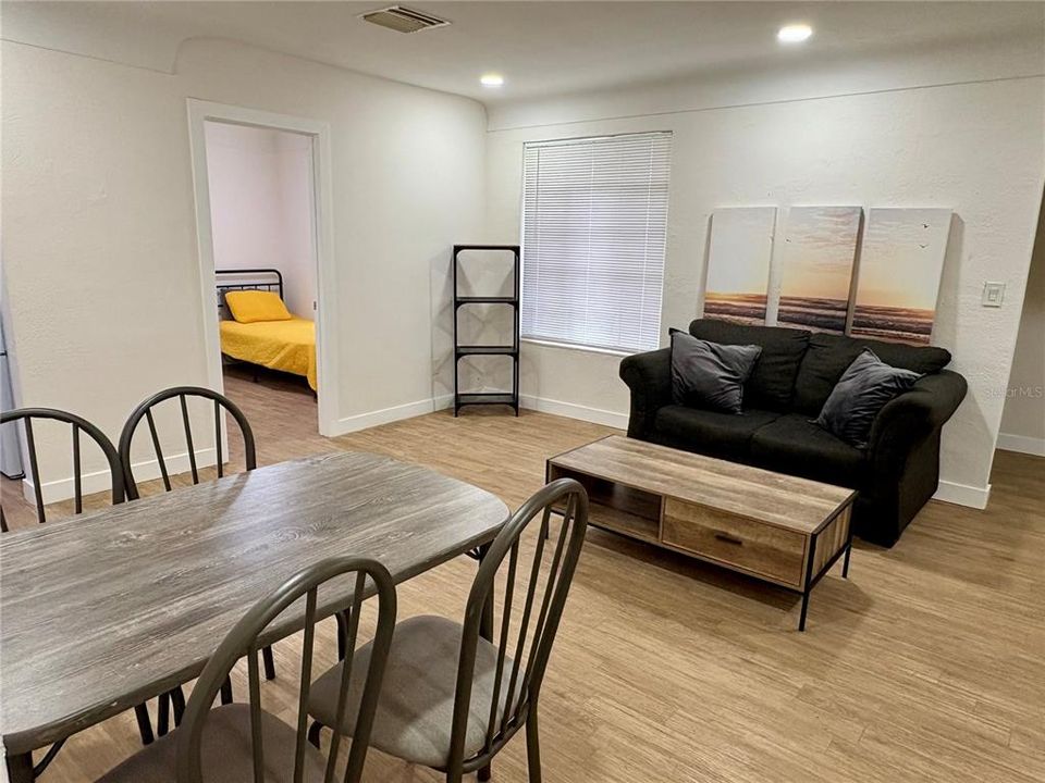 For Rent: $2,500 (4 beds, 2 baths, 1201 Square Feet)