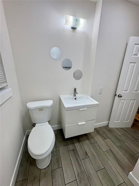 For Rent: $2,500 (4 beds, 2 baths, 1201 Square Feet)