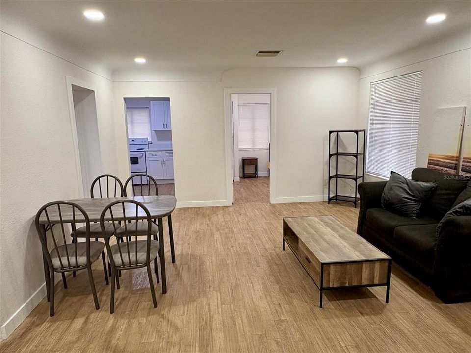 For Rent: $2,500 (4 beds, 2 baths, 1201 Square Feet)