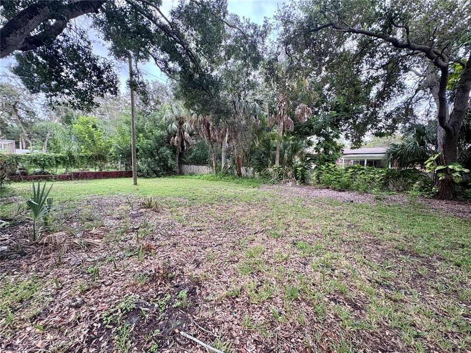 For Rent: $2,500 (4 beds, 2 baths, 1201 Square Feet)