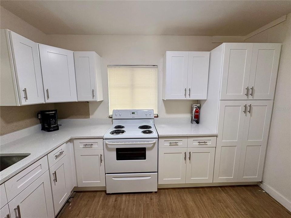 For Rent: $2,500 (4 beds, 2 baths, 1201 Square Feet)
