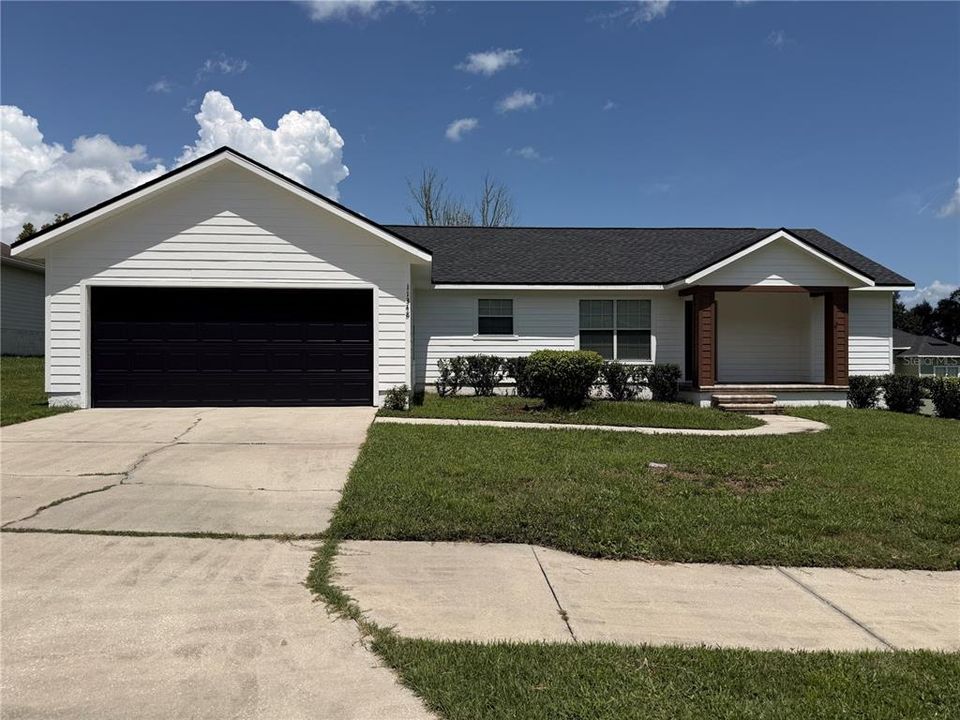 For Rent: $2,350 (3 beds, 2 baths, 1334 Square Feet)