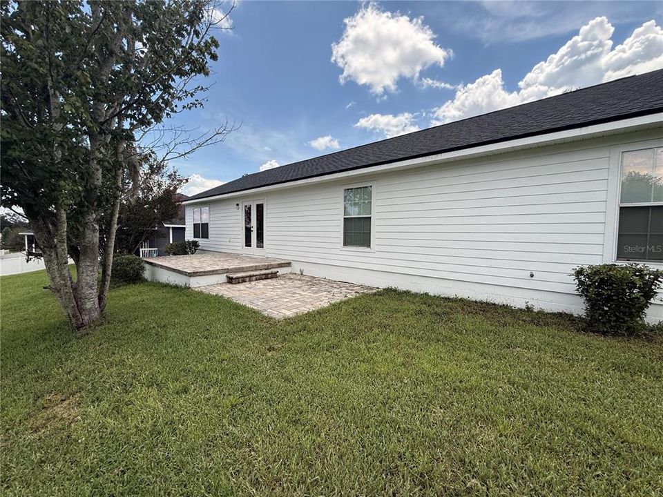 For Rent: $2,350 (3 beds, 2 baths, 1334 Square Feet)