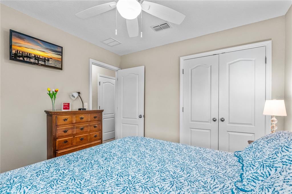 For Sale: $249,999 (3 beds, 2 baths, 1288 Square Feet)