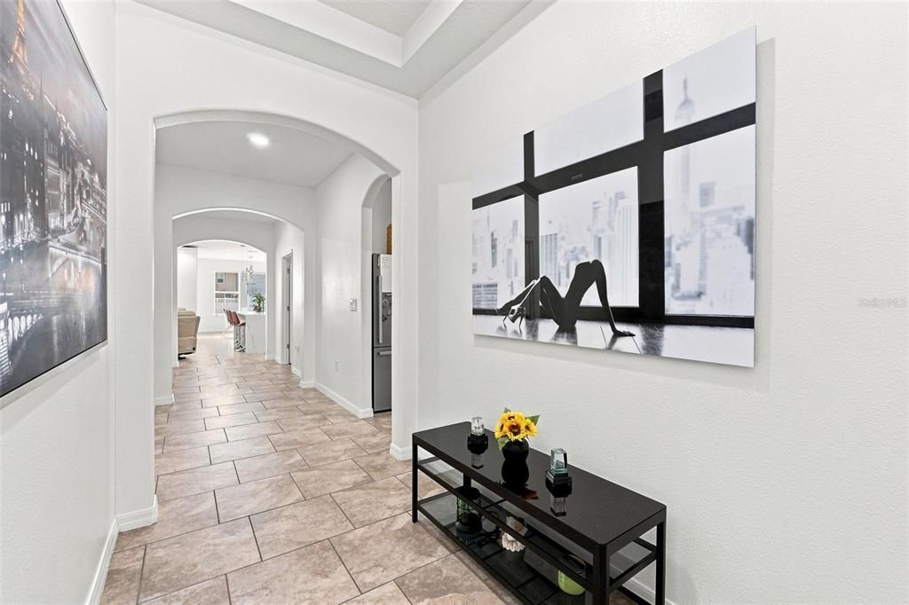 En Venta: $579,000 (4 camas, 3 baños, 2105 Pies cuadrados)