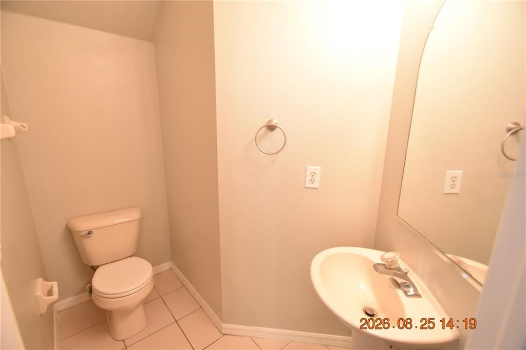 For Rent: $2,895 (3 beds, 2 baths, 1618 Square Feet)