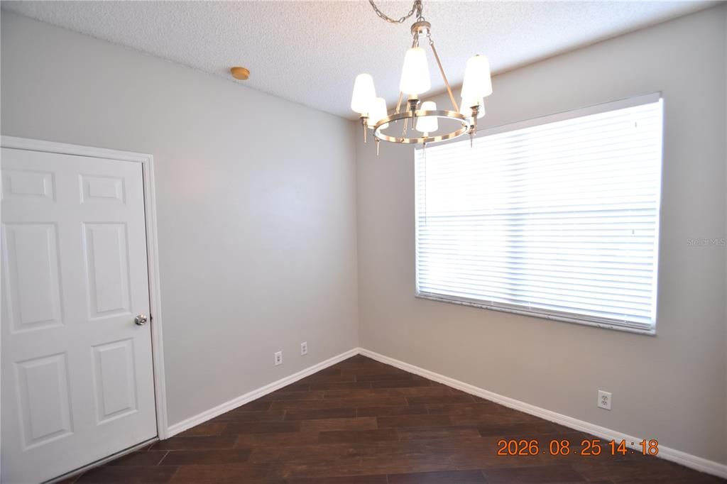 For Rent: $2,895 (3 beds, 2 baths, 1618 Square Feet)