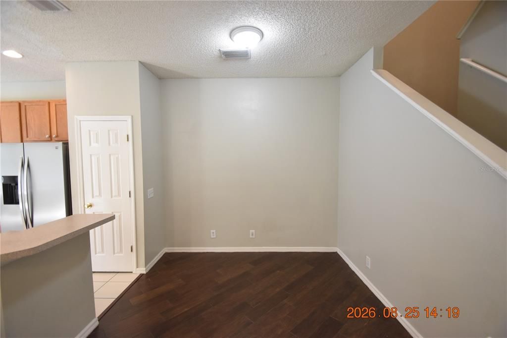 For Rent: $2,895 (3 beds, 2 baths, 1618 Square Feet)