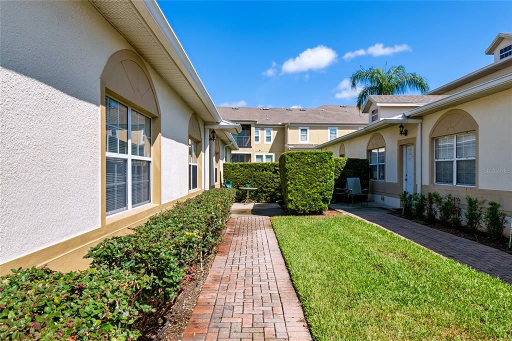 En Venta: $275,000 (2 camas, 2 baños, 1265 Pies cuadrados)