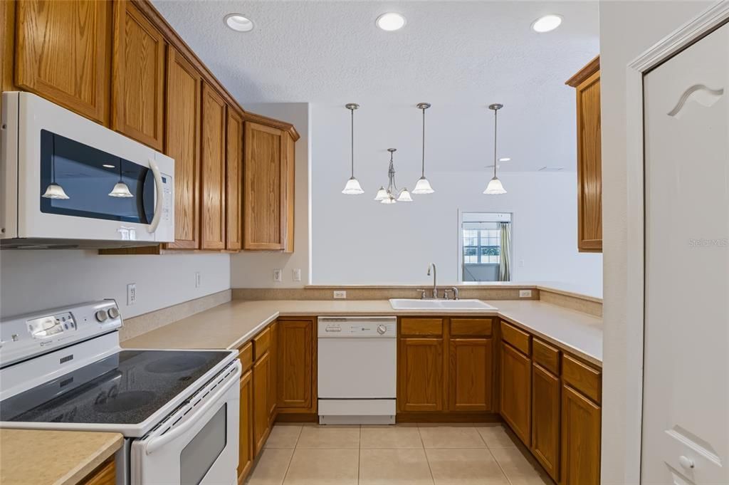 En Venta: $275,000 (2 camas, 2 baños, 1265 Pies cuadrados)
