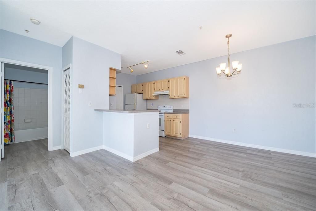 В аренду: $1,375 (1 спален, 1 ванн, 712 Квадратных фут)