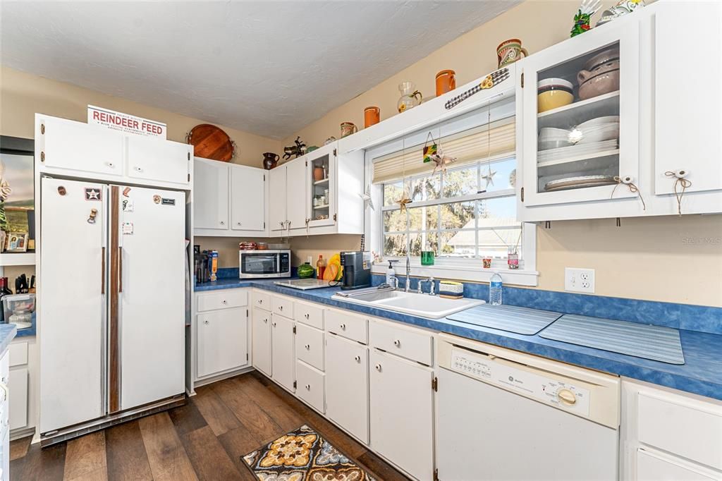 En Venta: $849,000 (3 camas, 2 baños, 1704 Pies cuadrados)