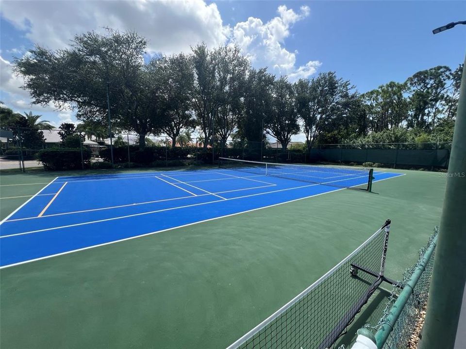 For Rent: $1,799 (3 beds, 2 baths, 1383 Square Feet)