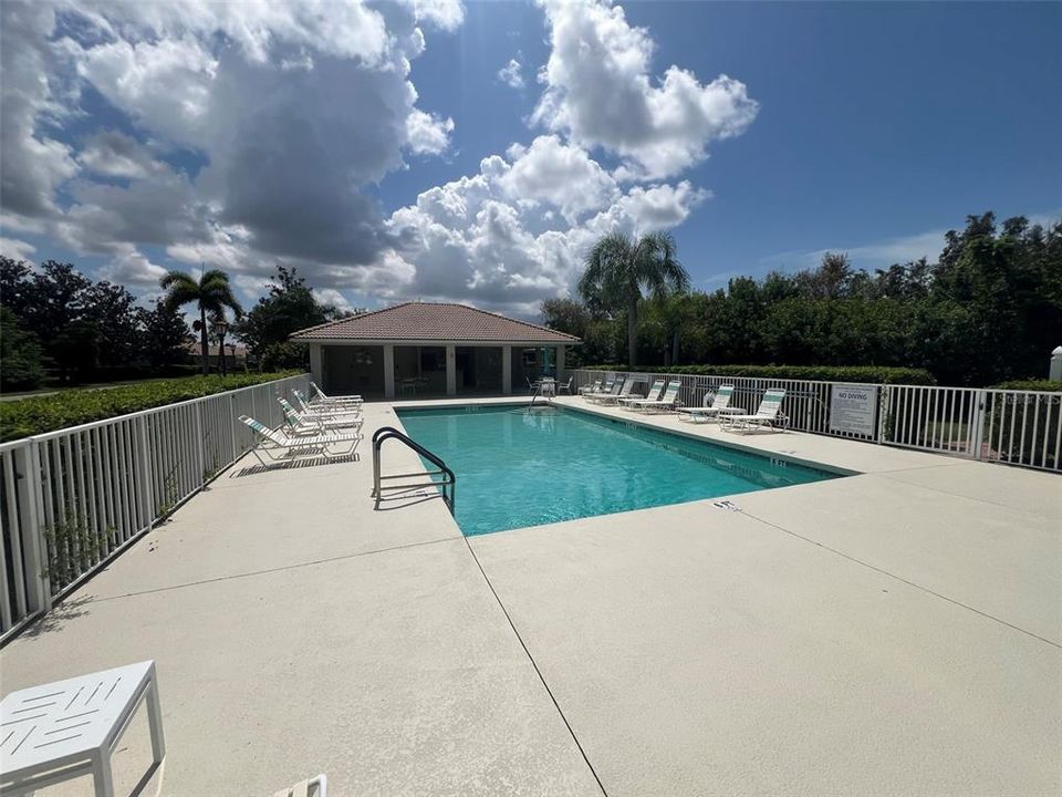 For Rent: $1,799 (3 beds, 2 baths, 1383 Square Feet)