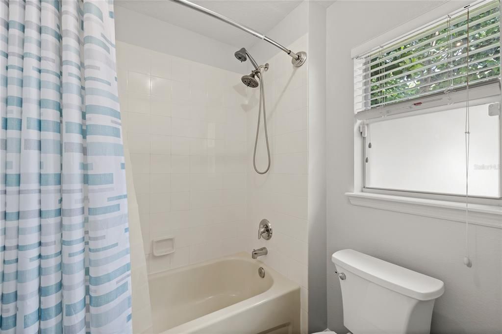 For Sale: $370,000 (3 beds, 2 baths, 2018 Square Feet)