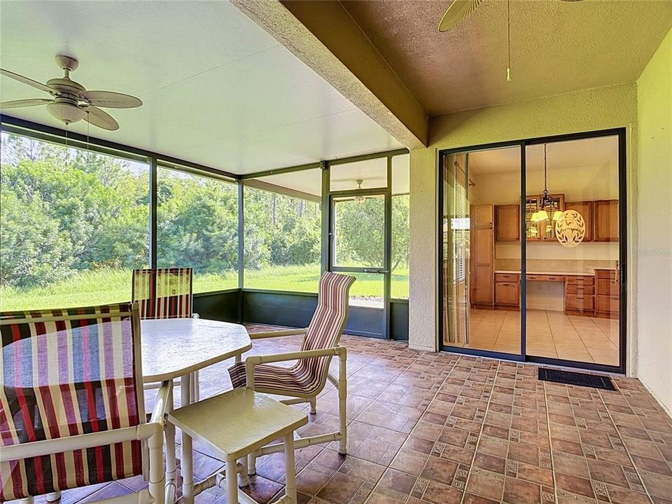 На продажу: $259,000 (2 спален, 2 ванн, 1548 Квадратных фут)