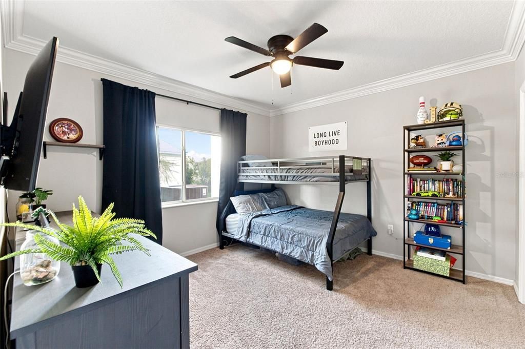 For Sale: $515,000 (5 beds, 3 baths, 2984 Square Feet)