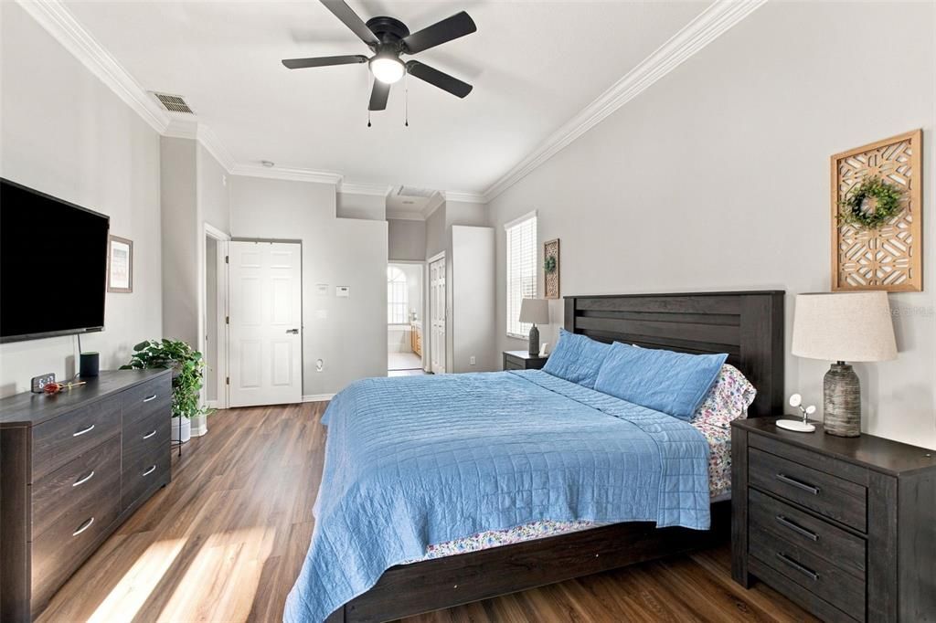 For Sale: $515,000 (5 beds, 3 baths, 2984 Square Feet)