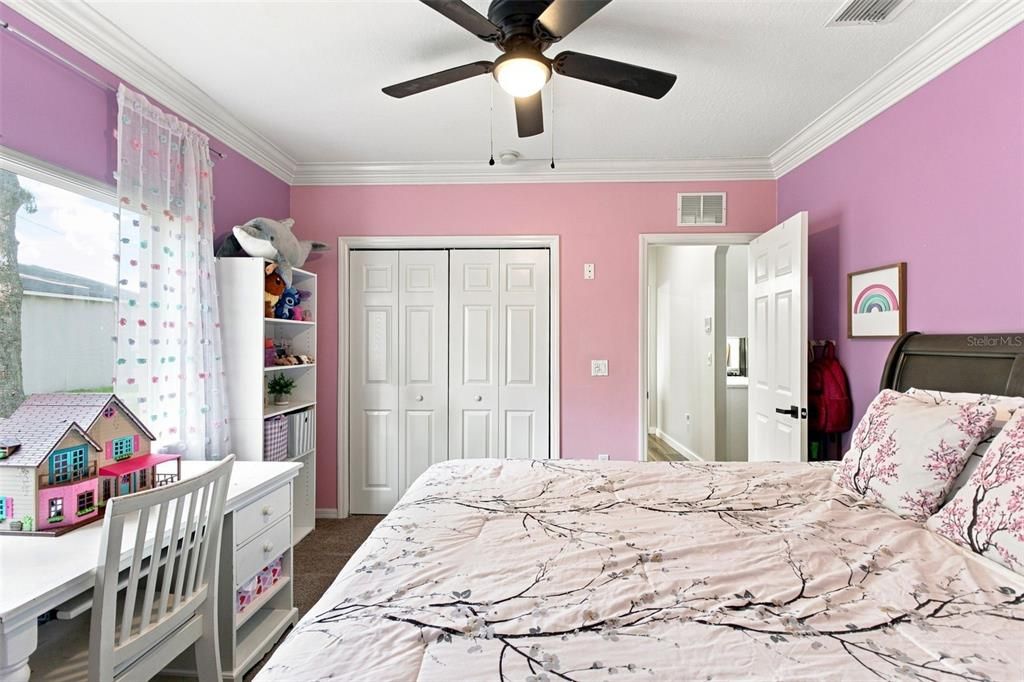For Sale: $515,000 (5 beds, 3 baths, 2984 Square Feet)