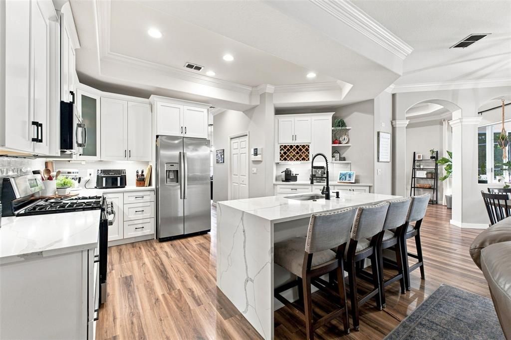 For Sale: $515,000 (5 beds, 3 baths, 2984 Square Feet)