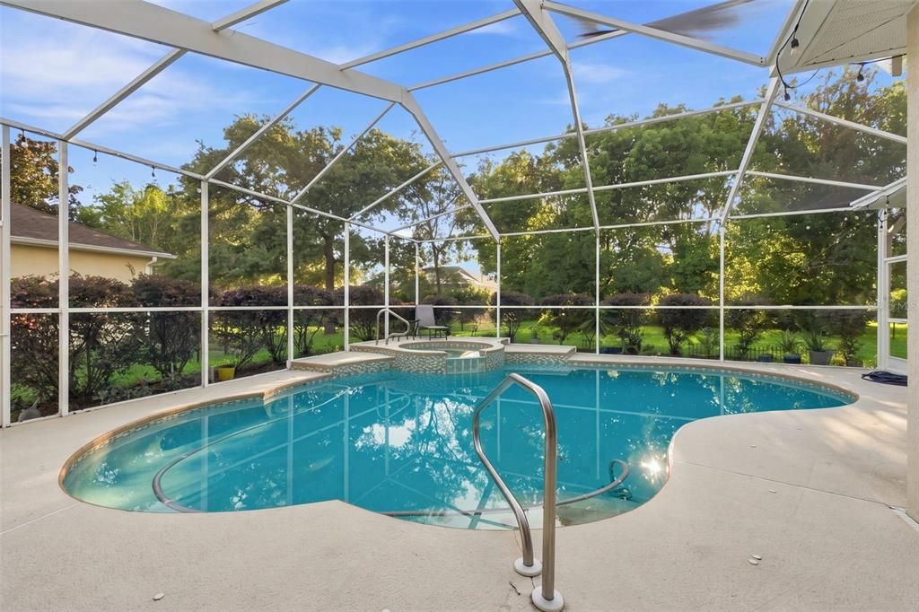 For Sale: $515,000 (5 beds, 3 baths, 2984 Square Feet)