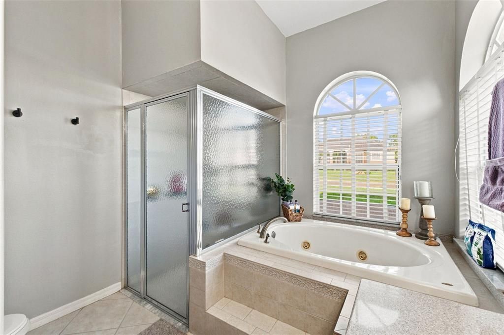 For Sale: $515,000 (5 beds, 3 baths, 2984 Square Feet)