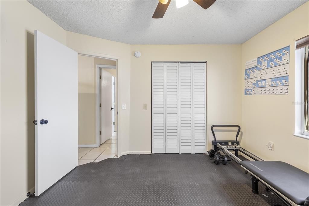 For Sale: $205,000 (2 beds, 2 baths, 1034 Square Feet)