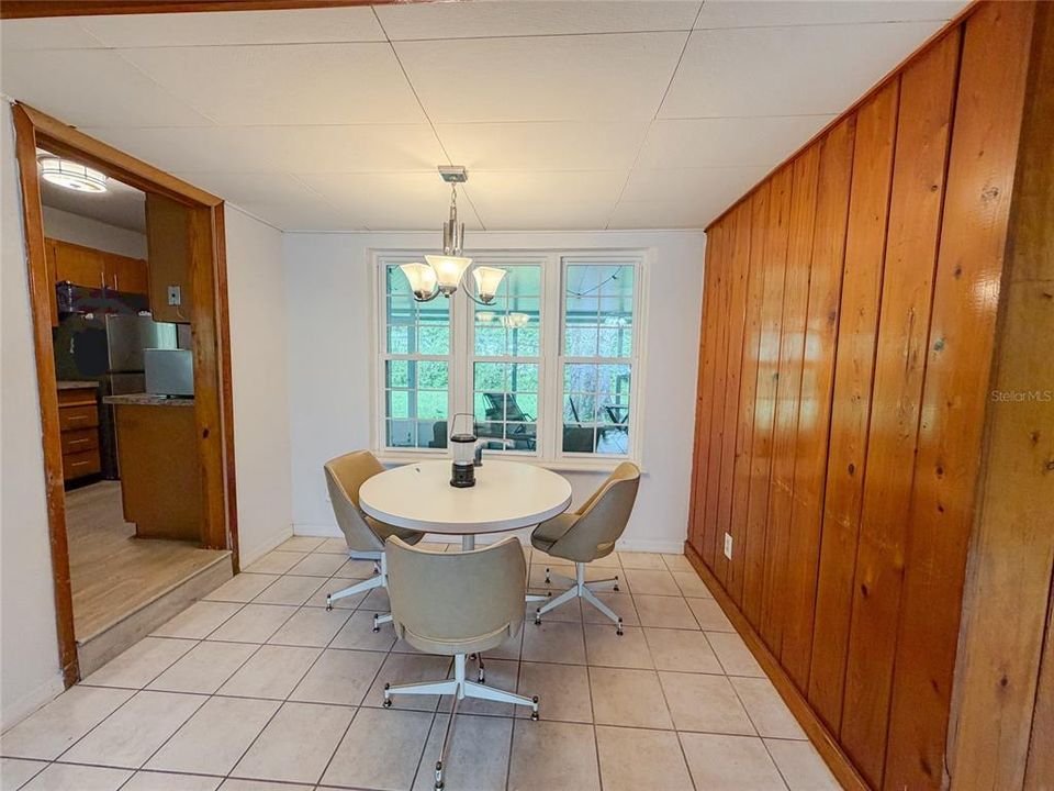 En Venta: $279,900 (3 camas, 2 baños, 1551 Pies cuadrados)