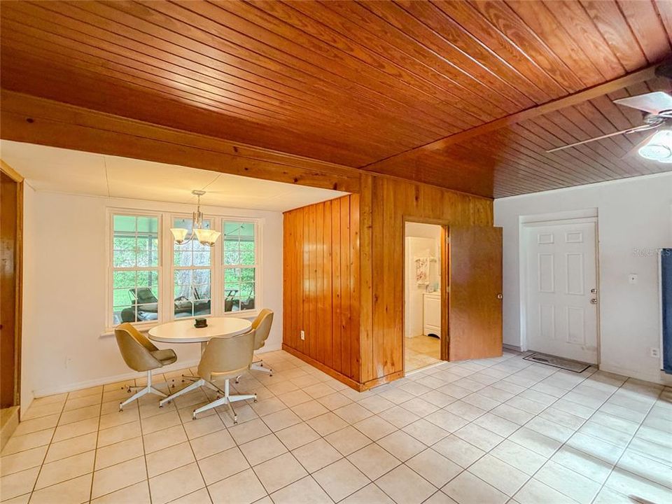 En Venta: $279,900 (3 camas, 2 baños, 1551 Pies cuadrados)