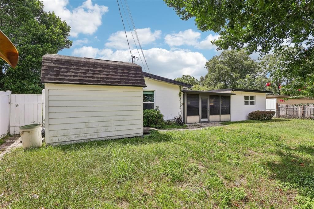En Venta: $389,900 (4 camas, 2 baños, 2250 Pies cuadrados)