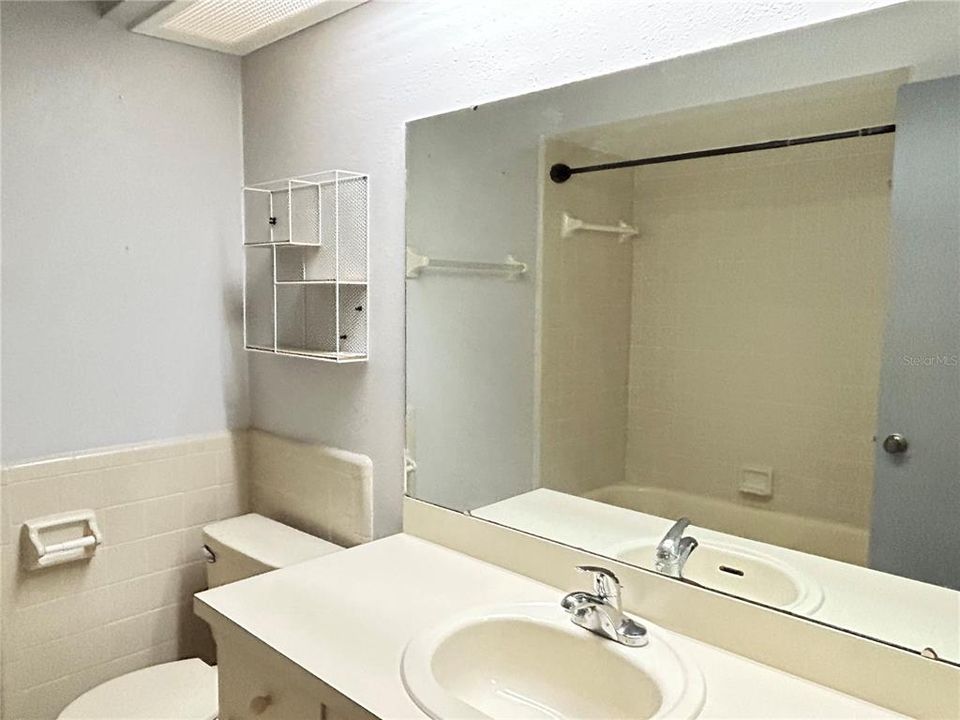 For Rent: $1,550 (2 beds, 2 baths, 1398 Square Feet)