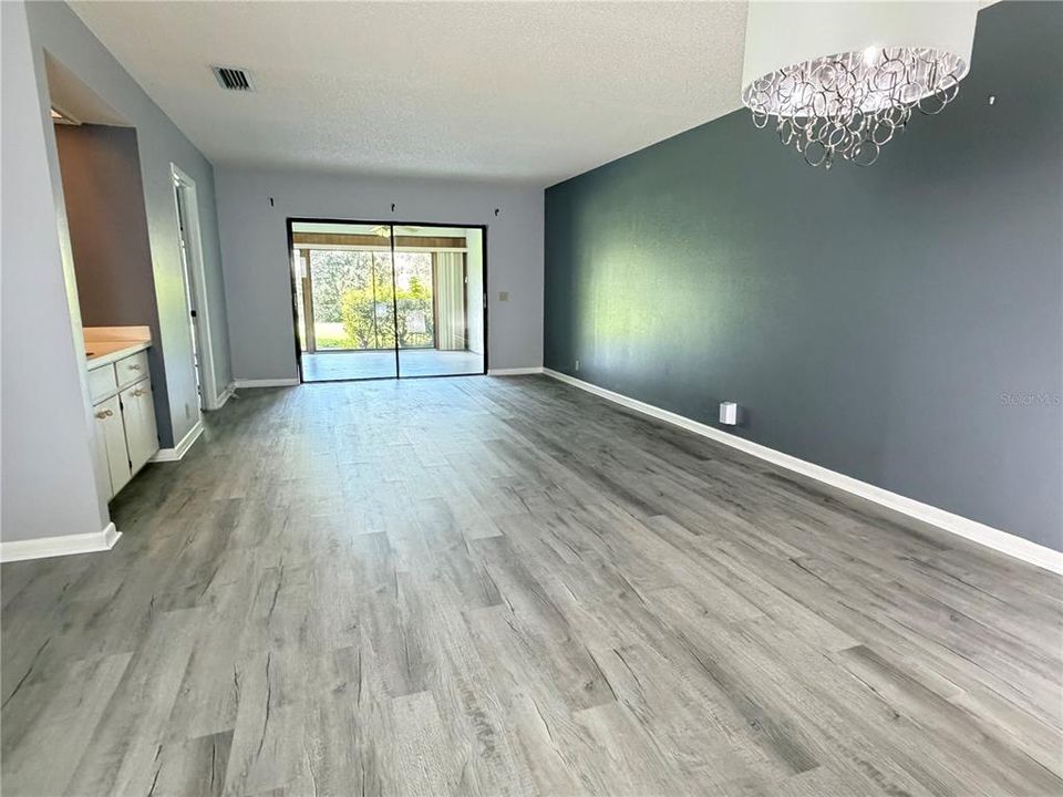 For Rent: $1,550 (2 beds, 2 baths, 1398 Square Feet)