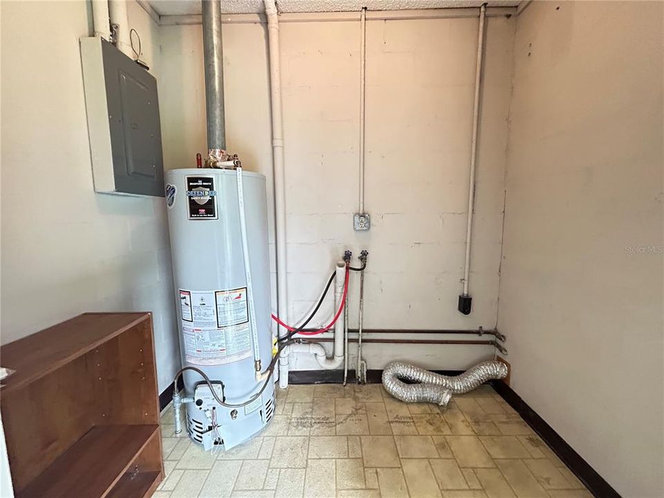 For Rent: $1,550 (2 beds, 2 baths, 1398 Square Feet)