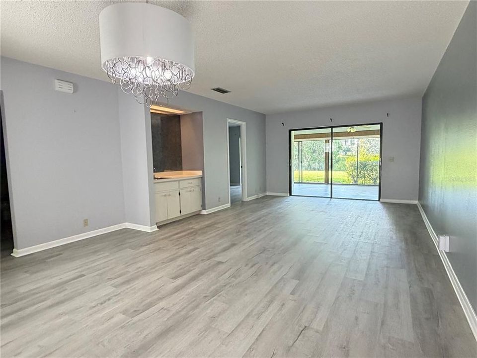 For Rent: $1,550 (2 beds, 2 baths, 1398 Square Feet)