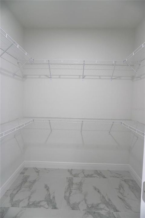 En Renta: $3,400 (4 camas, 2 baños, 2030 Pies cuadrados)