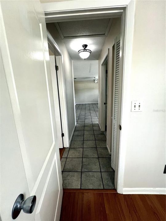 For Sale: $245,000 (3 beds, 1 baths, 1067 Square Feet)