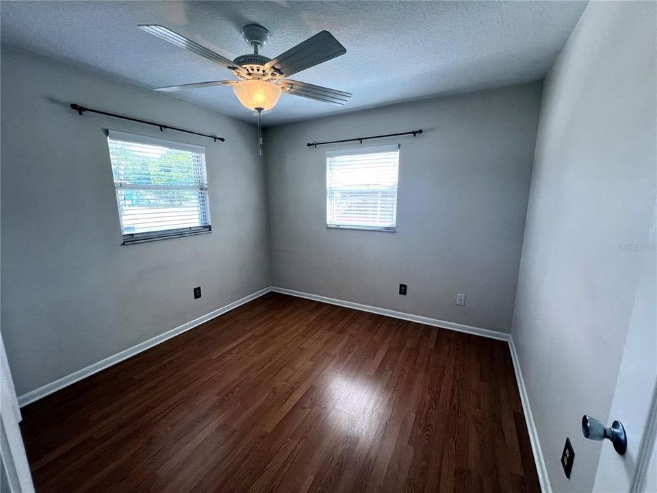 For Sale: $245,000 (3 beds, 1 baths, 1067 Square Feet)
