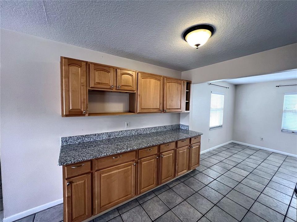 For Sale: $245,000 (3 beds, 1 baths, 1067 Square Feet)