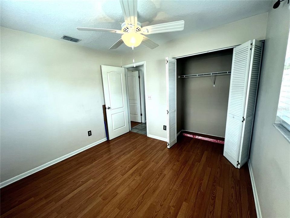 For Sale: $245,000 (3 beds, 1 baths, 1067 Square Feet)
