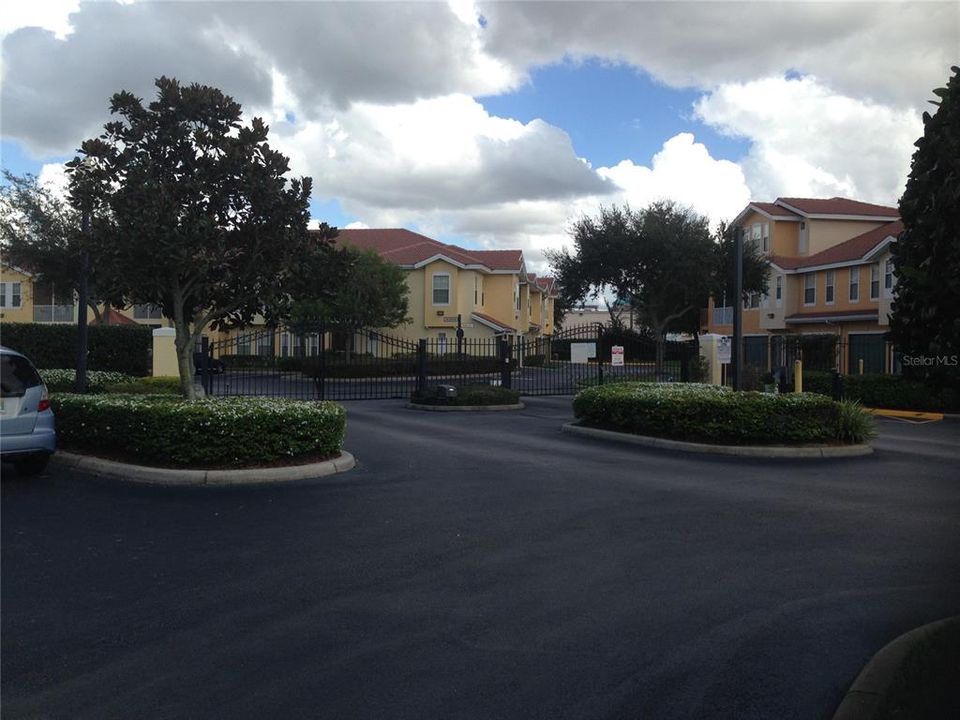 For Rent: $1,700 (2 beds, 2 baths, 1174 Square Feet)