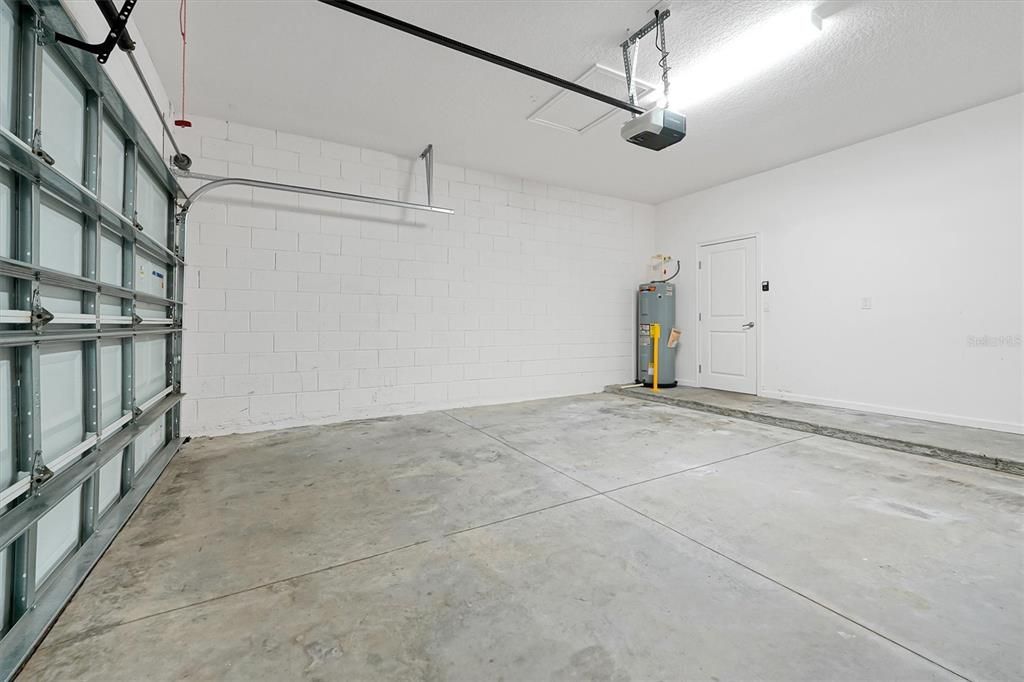 En Renta: $2,650 (4 camas, 3 baños, 2408 Pies cuadrados)